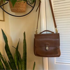 Vintage Coach Willis 9927 Leather Crossbody bag